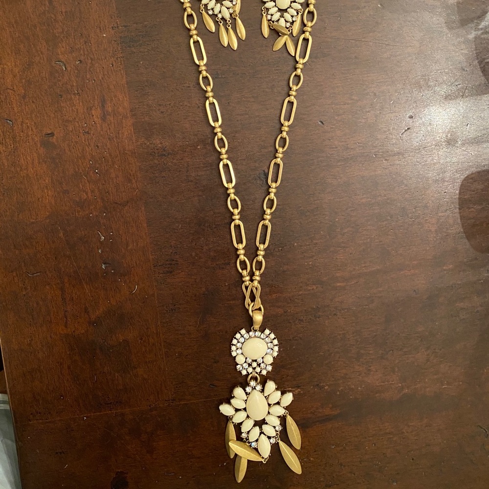 Stella & Dot statement necklace and earrings